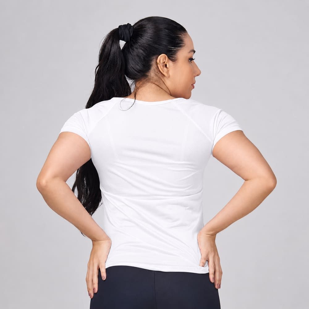 Camiseta Feminina Dry Fit Lobo Geométrico Branco — imagem 5