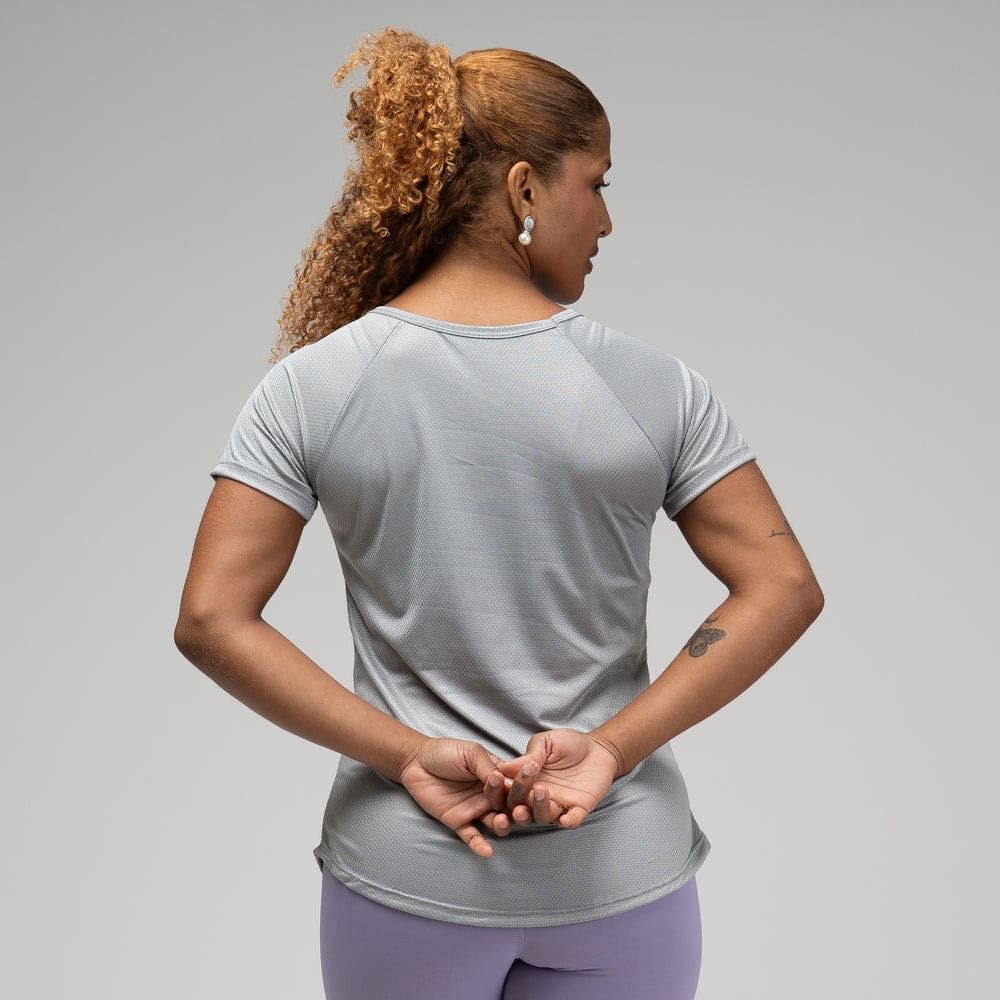 Camiseta Feminina Dry Fit New Tenacity Cinzinho — imagem 5