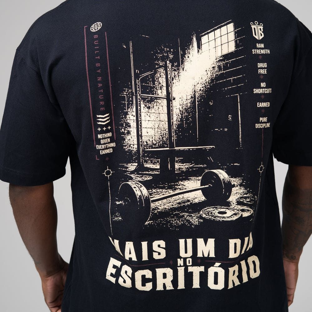 Camiseta Oversized Office Preto — imagem 4